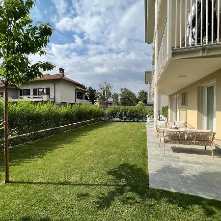 Apartament New And Luxurious In *