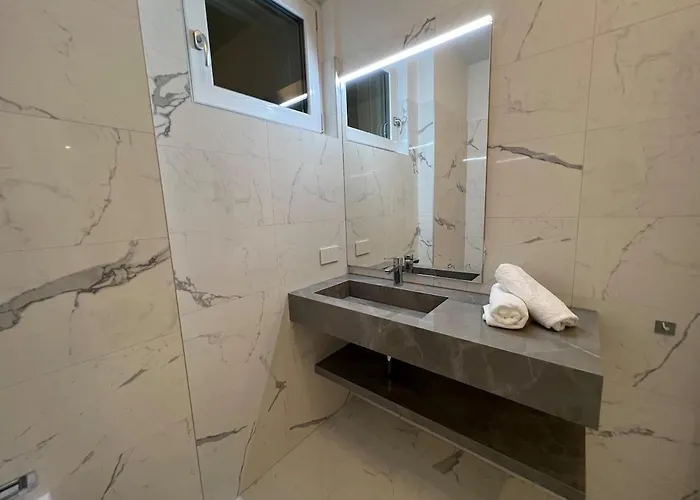 New And Luxurious In Διαμέρισμα Gravedona