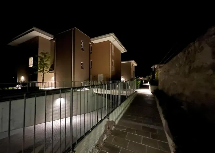 New And Luxurious In Διαμέρισμα