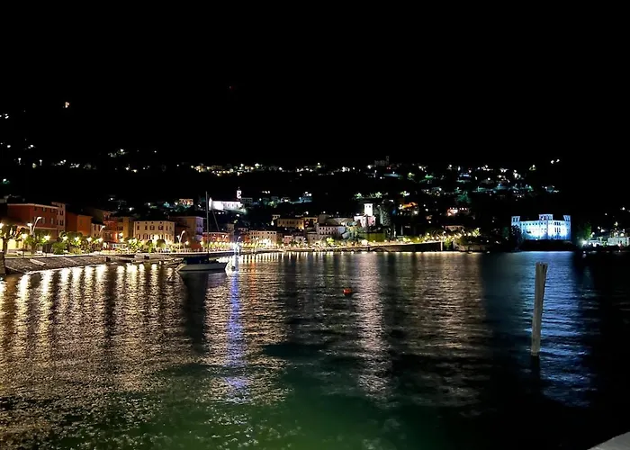 公寓 New And Luxurious In